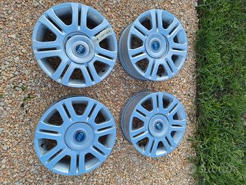 Fiat Idea,Set cerchi in lega 6x15" originali