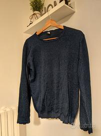 Maglia blu con brillantini 