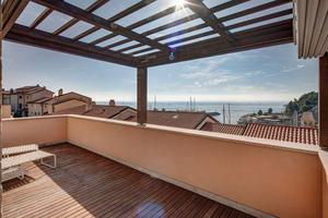 Appartamento di 152 m² con 5 locali e box auto dop