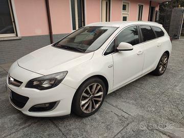 Opel Astra Sport Tourer autocarro 5 posti