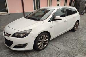 Opel Astra Sport Tourer autocarro 5 posti