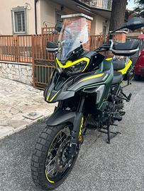 Benelli trk 702x