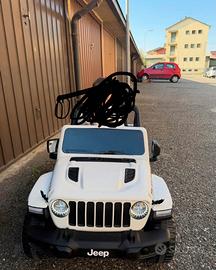 Auto bimbo Jeep Rubicon