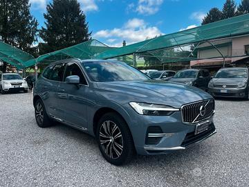 Volvo XC 60 XC60 B4 (d) AWD automatico MOMENTUM PR