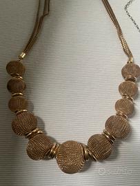 Tre collane di bigiotteria