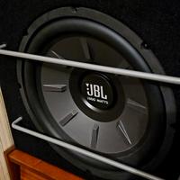 Subwoofer JBL per auto 