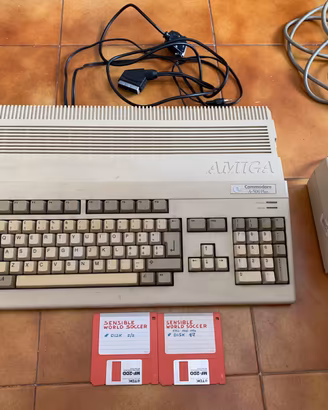 Commodore Amiga 500 Plus (A-500 Plus)