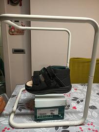 Scarpa ortopedica post operatoria (e alzacoperta)