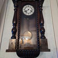 Orologio a pendolo antico