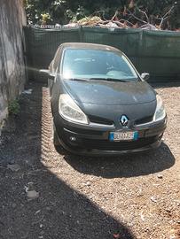 Disponibile clio Renault 1.2 benzina