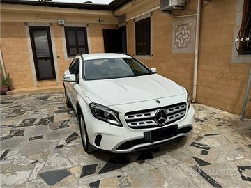 Mercedes gla