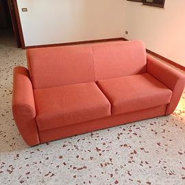 Divano letto matrimoniale