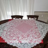 Tovaglia antica in filet a mano