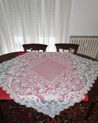 Tovaglia antica in filet a mano