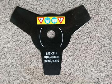 Lama decespugliatore a 3