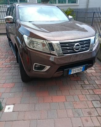 Nissan Navara np300