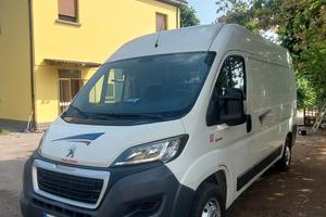 Furgone Camper Van