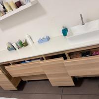 Completo mobile con lavello e 3 mensole