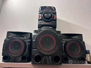 Stereo LG XBoom