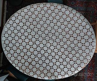 Tovaglia ad uncinetto