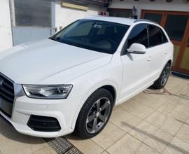 Audi Q3 con motore nuovo