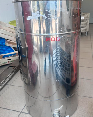 Maturatore kg. 200 di miele, in acciaio