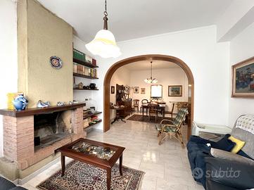 Ampio appartamento in centro con terrazzo