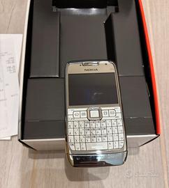 Nokia E71