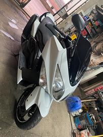 Yamaha tmax 500