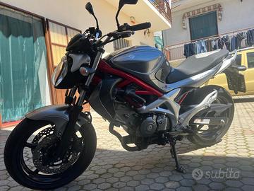 Suzuki gladius 650