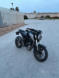 Honda Cb125 r