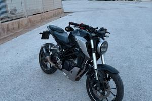 Honda Cb125 r