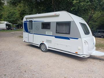 Roulotte knaus sport