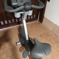 cyclette Life fitness 