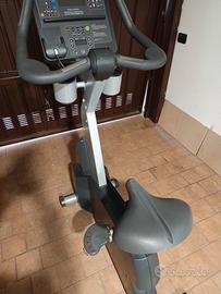 cyclette Life fitness 