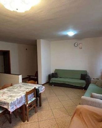 Appartamento di 113 m² con 3 locali e box auto a V