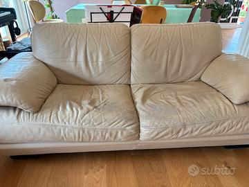 Divano due posti in vera pelle Natuzzi