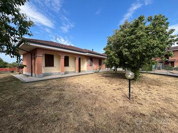 VILLA SINGOLA A SAN MAURIZIO CANAVESE