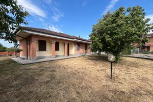 VILLA SINGOLA A SAN MAURIZIO CANAVESE
