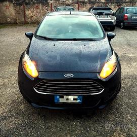 FORD Fiesta 6ª serie - 2014