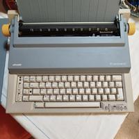Macchina da scrivere Olivetti