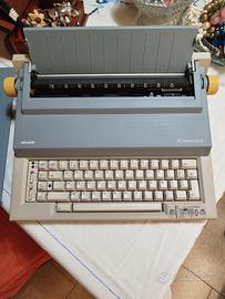 Macchina da scrivere Olivetti