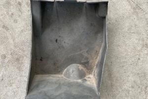 Vano porta oggetti sportello candela mbk booster