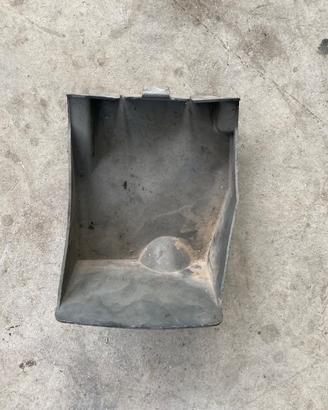 Vano porta oggetti sportello candela mbk booster