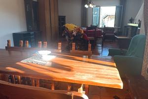 Appartamento con giardino cortile e terreno