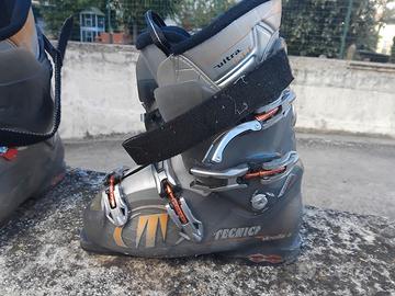 scarponi da sci