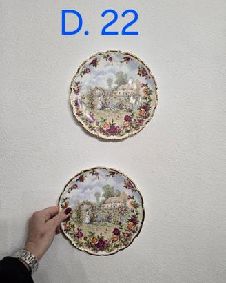 Coppia Piatti da Collezione Royal Albert