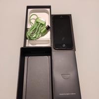Apple iPhone 5 Nero CIB no cavo