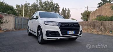 Audi q7   7 posti