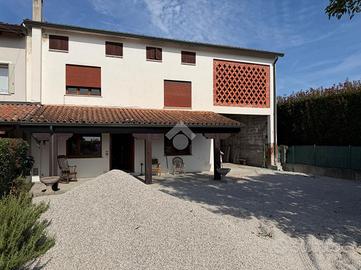 CASA INDIPENDENTE A CARMIGNANO DI BRENTA
